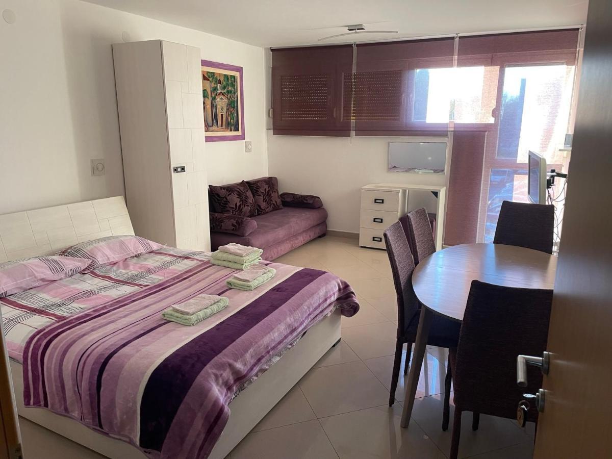 Luxury Town Center Apartments Zadar Exteriör bild